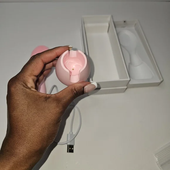 NEW Konka Silicone Cleansing Instrument Pink Red Light - Picture 12 of 16